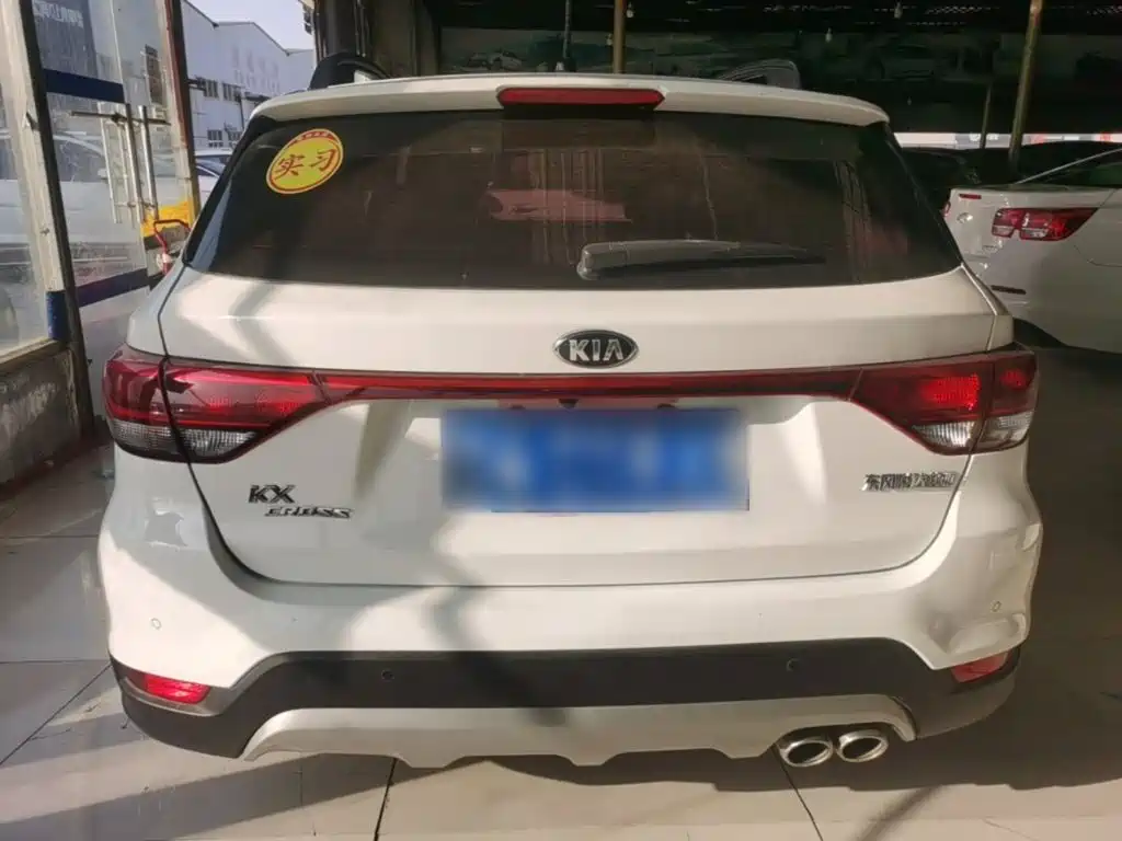Kia KX Cross — миниатюра 6