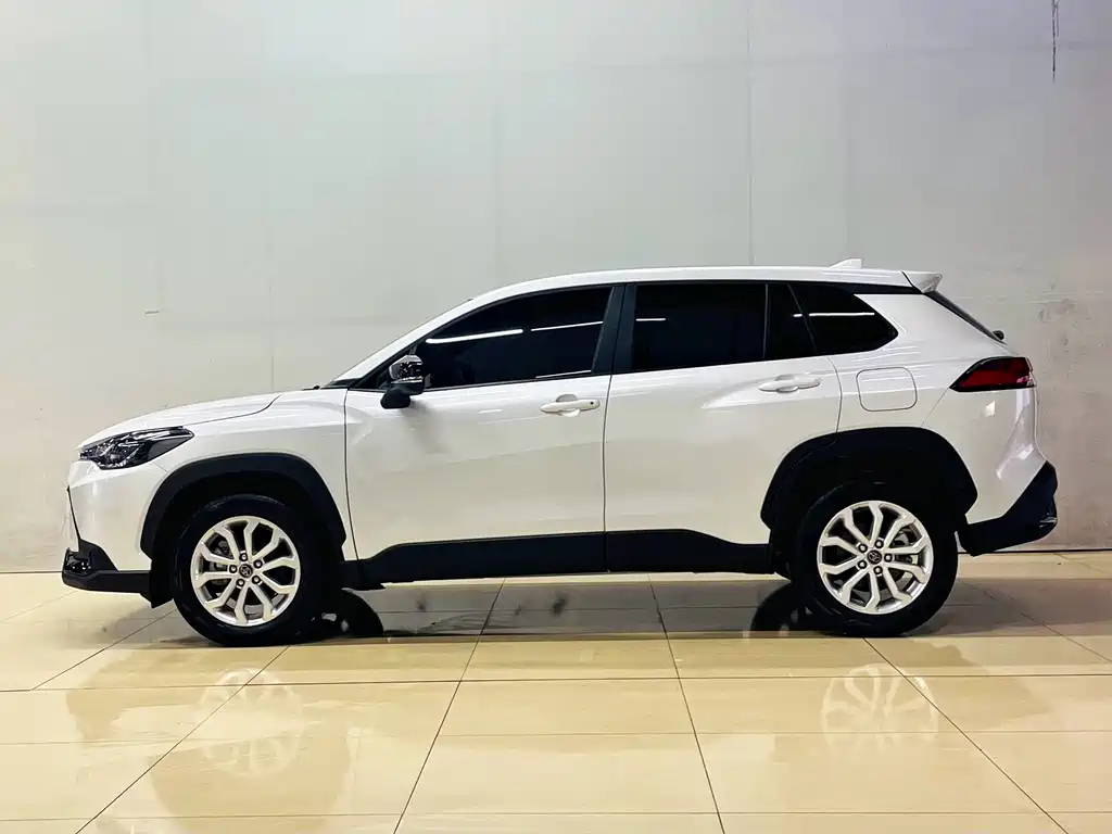 Toyota Frontlander — миниатюра 4