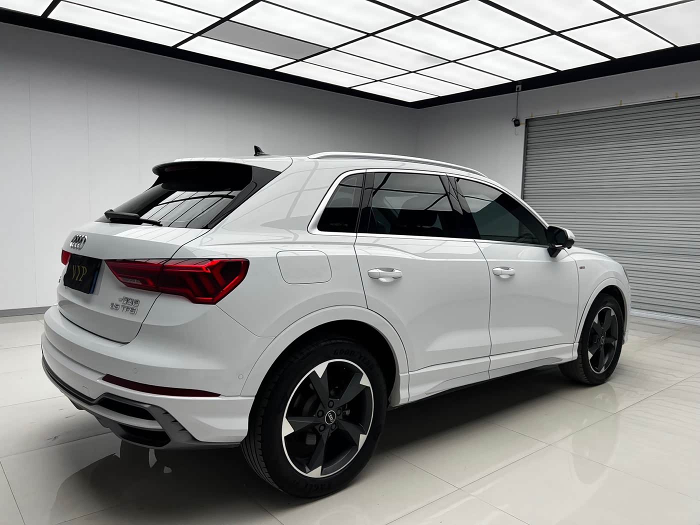 Audi Q3 1.4 л 2022 г. Белый, пробег 43000 км