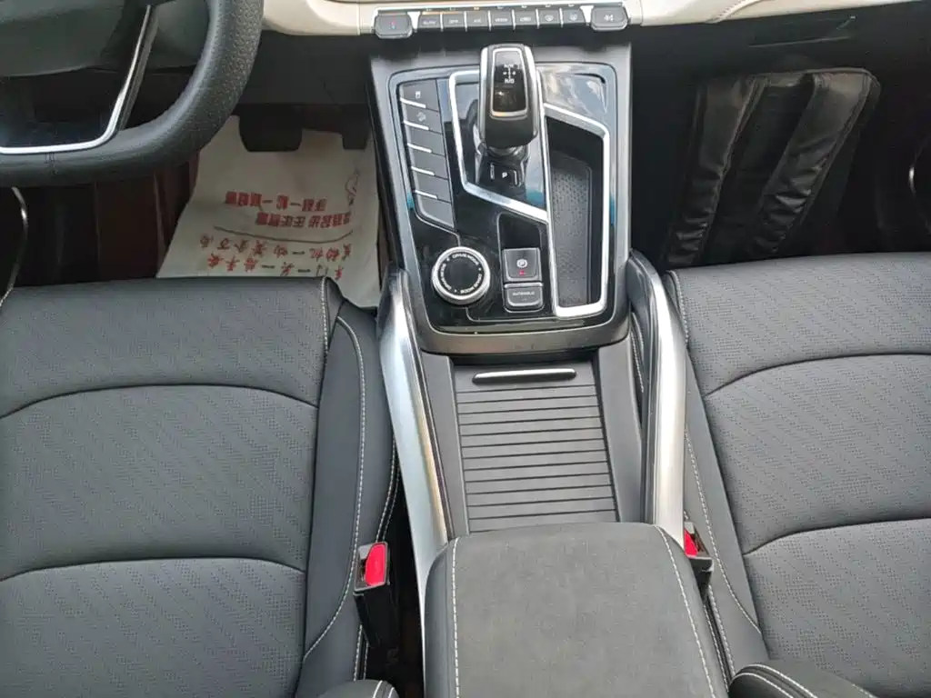 Geely Boyue — миниатюра 14