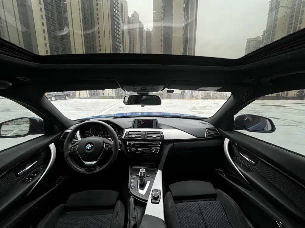 BMW 3 Series — миниатюра 11