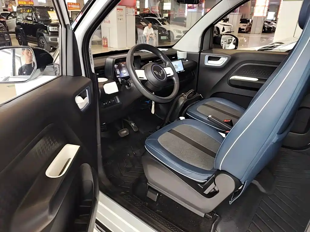 Wuling MINIEV — миниатюра 16