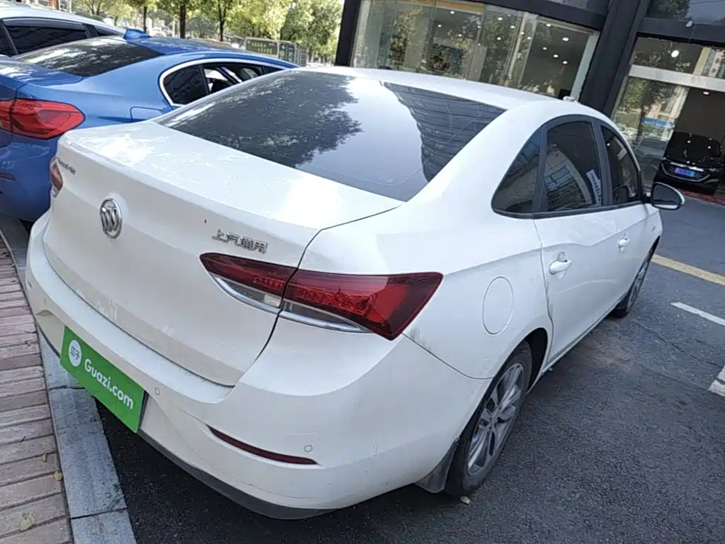 Buick Excelle — миниатюра 7