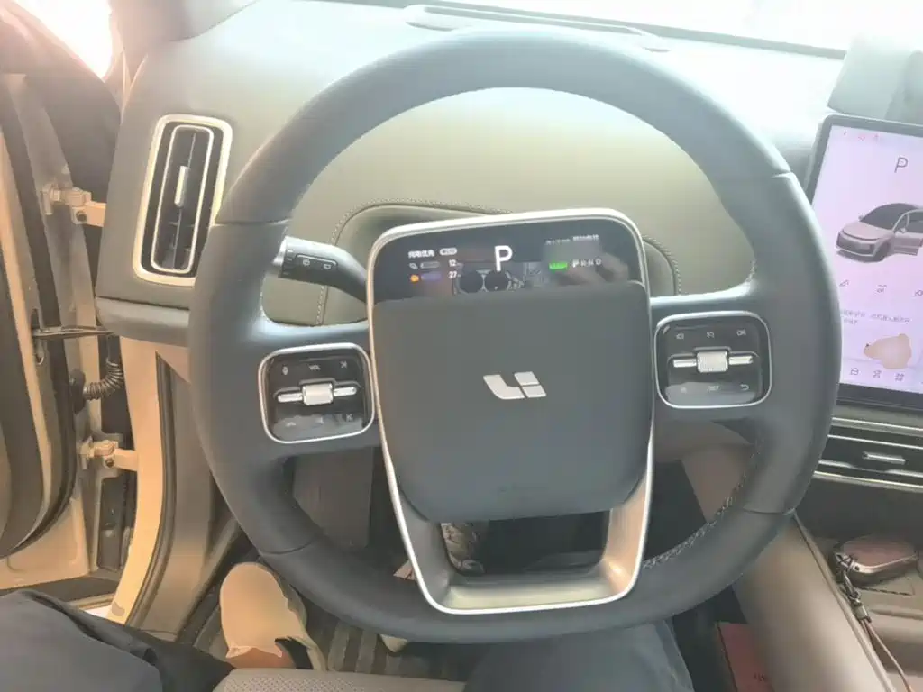 Li Auto L6 2025 Pro