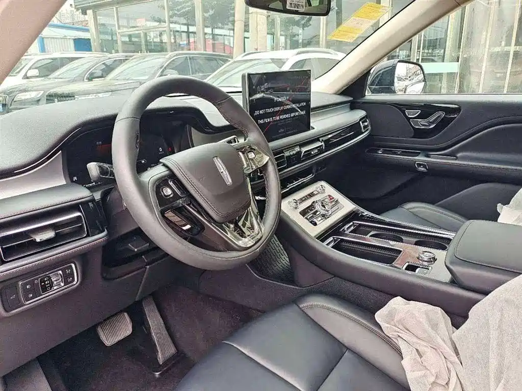 Lincoln Aviator 2022 3.0T V6