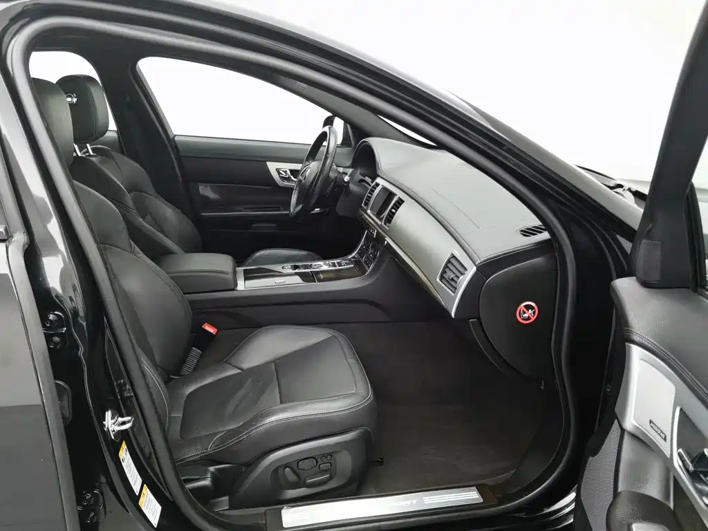 Jaguar XF — миниатюра 23