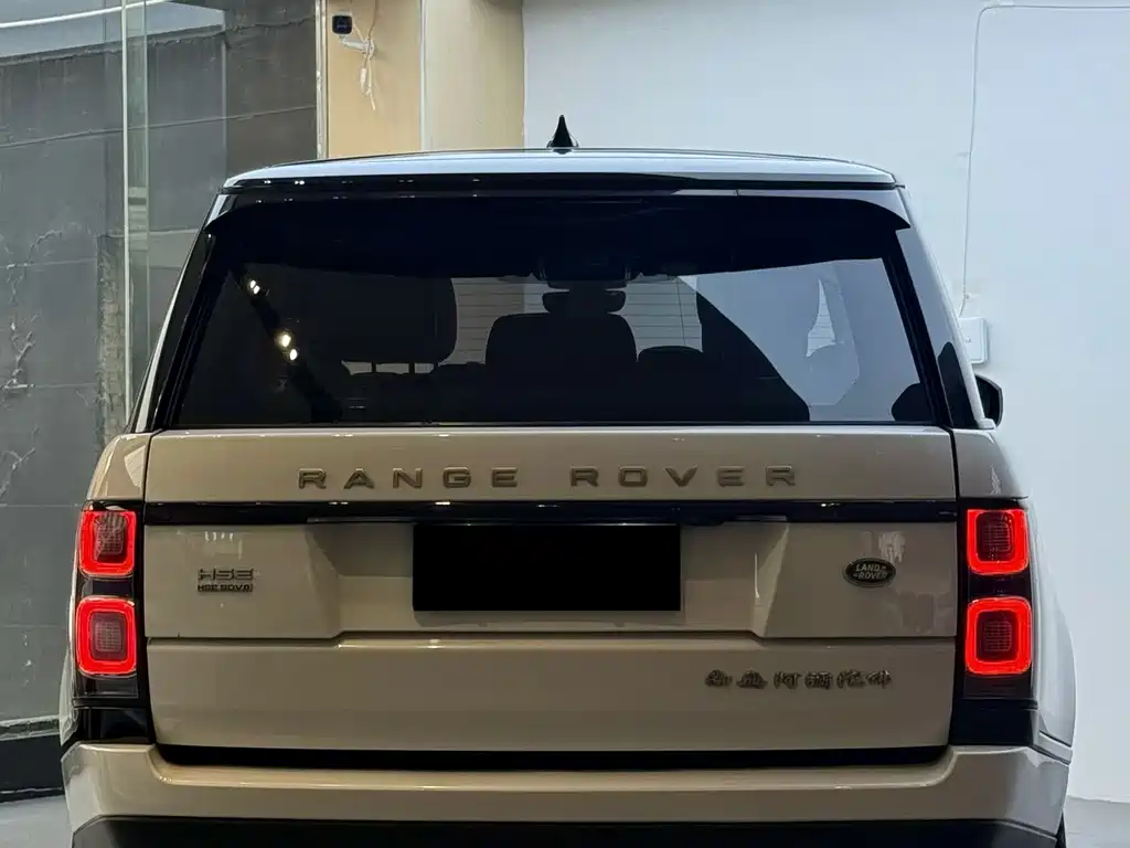 Land Rover Range Rover — миниатюра 8