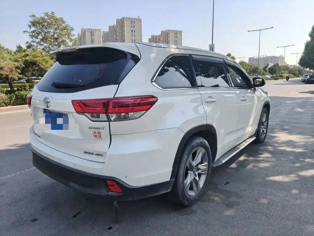 Toyota Highlander — миниатюра 2