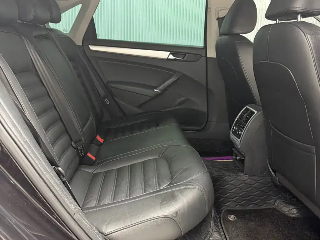 Volkswagen Passat — миниатюра 12
