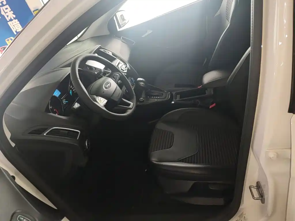 Ford Focus — миниатюра 15