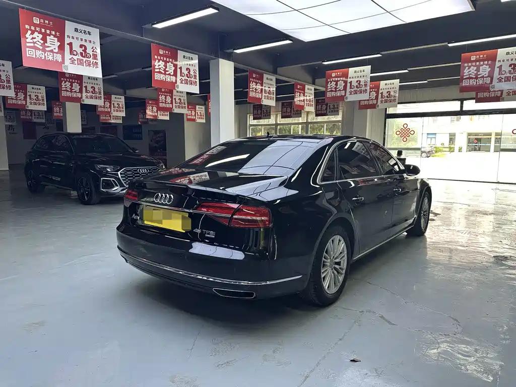 Audi A8 — миниатюра 8