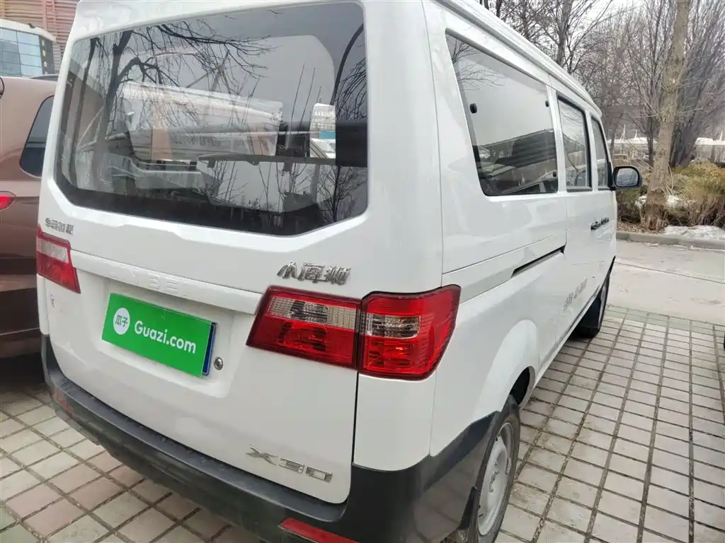 Jinbei X30 2023 1.5L 5/6/7 мест SWC15M