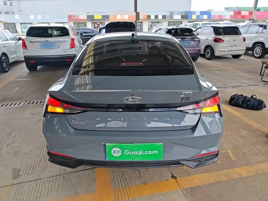 Hyundai Elantra — миниатюра 6