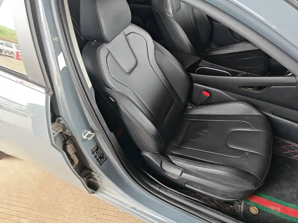 Hyundai Elantra — миниатюра 25