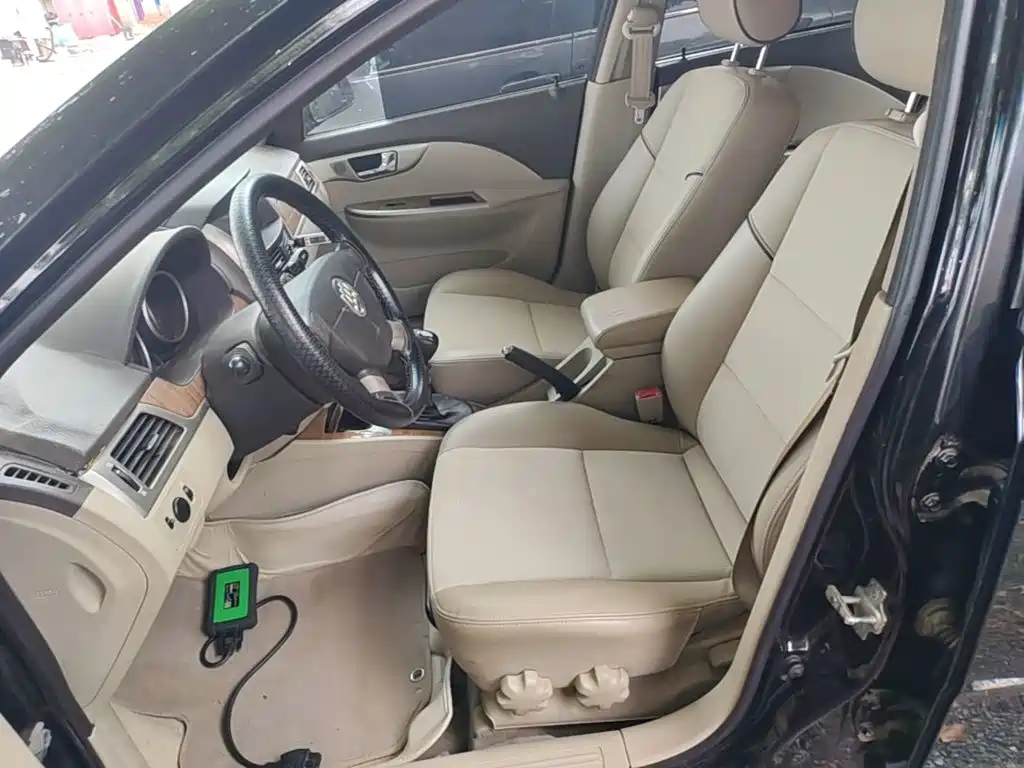 Buick Excelle — миниатюра 15