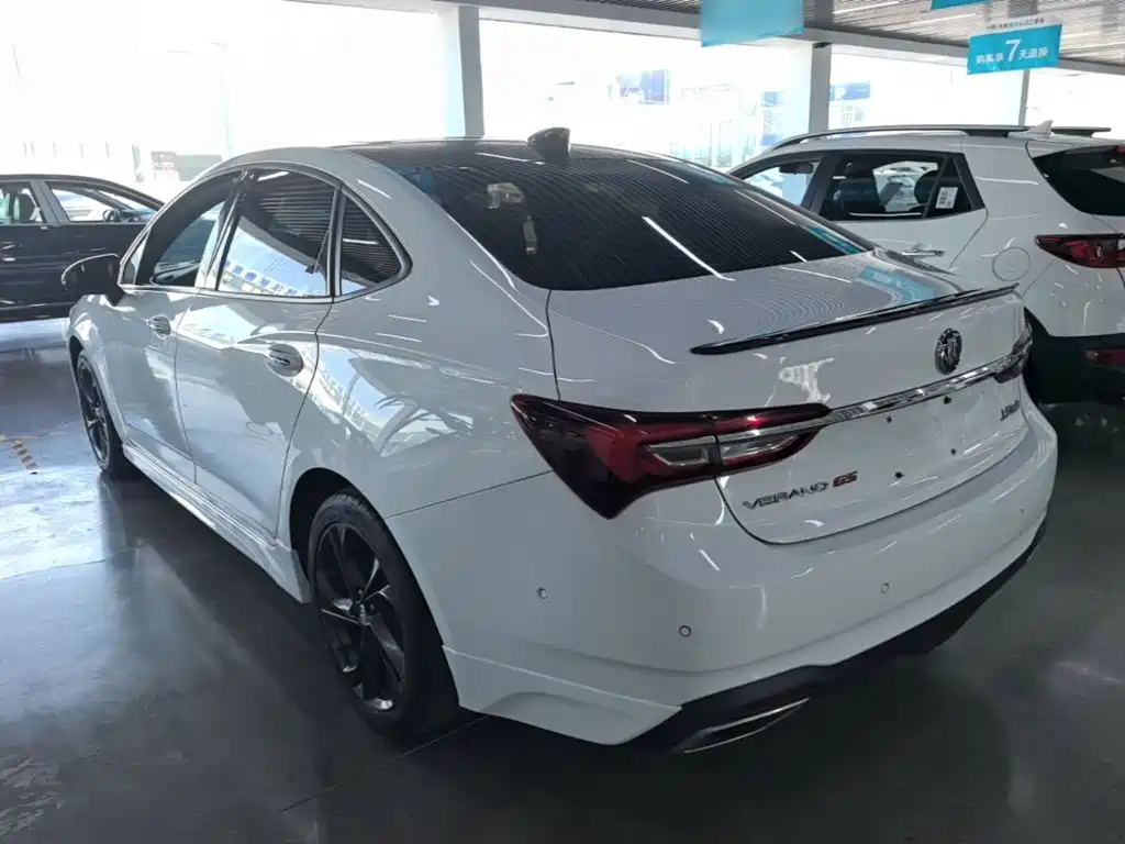 Buick Verano — миниатюра 5