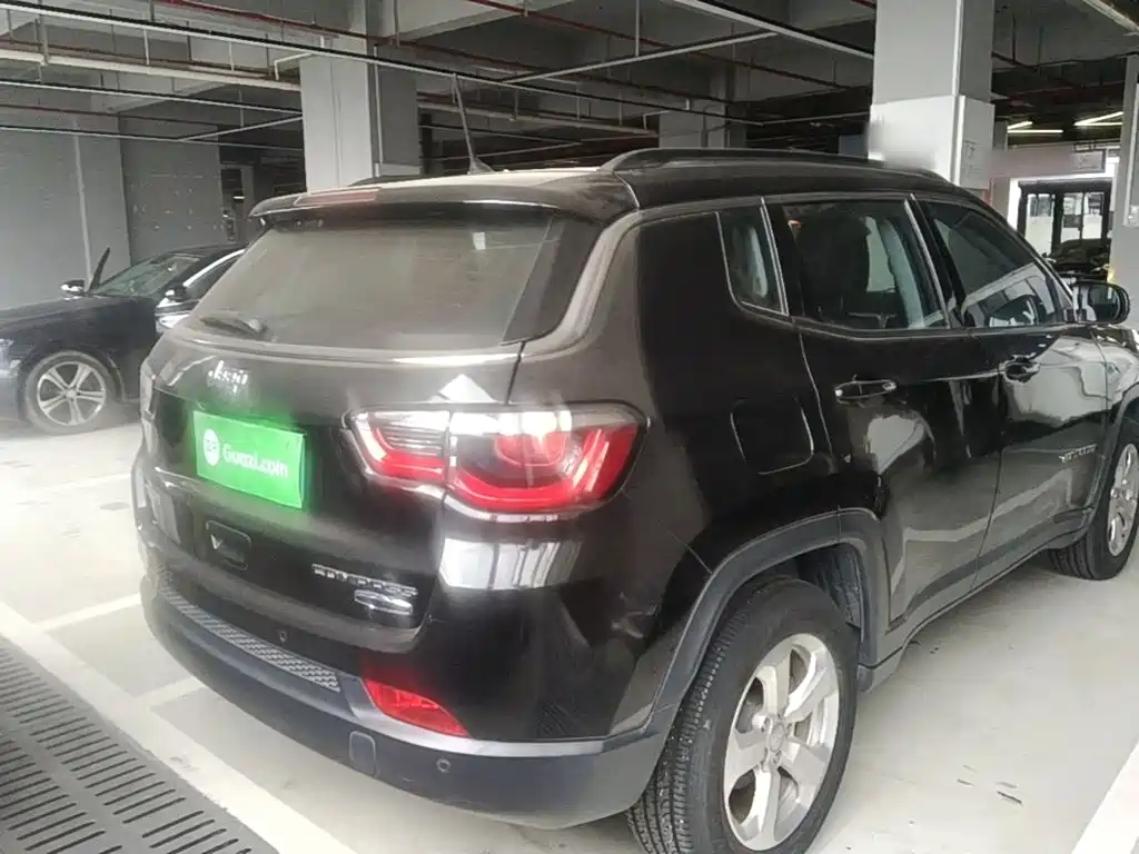 Jeep Compass — миниатюра 7