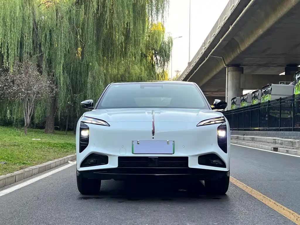 Hongqi Hongqi Tiangong 08 — миниатюра 2