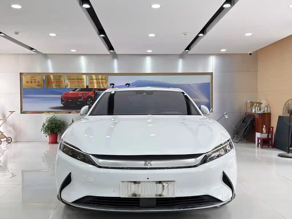 BYD Han — миниатюра 2
