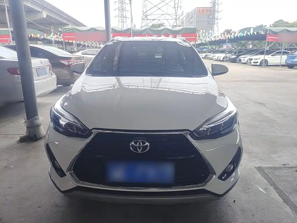 Toyota Yaris L — миниатюра 3