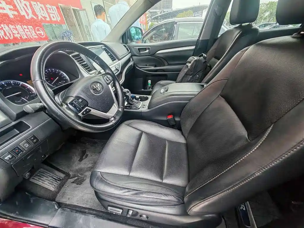 Toyota Highlander — миниатюра 7