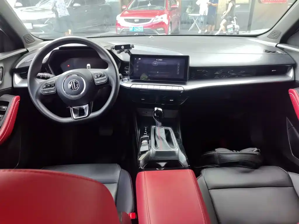 MG MG5 — миниатюра 10