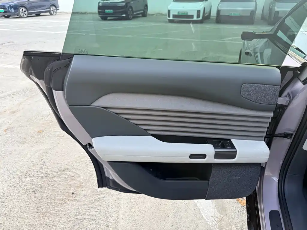 Ауди Ауди. Audi E5 Sportback — миниатюра 6