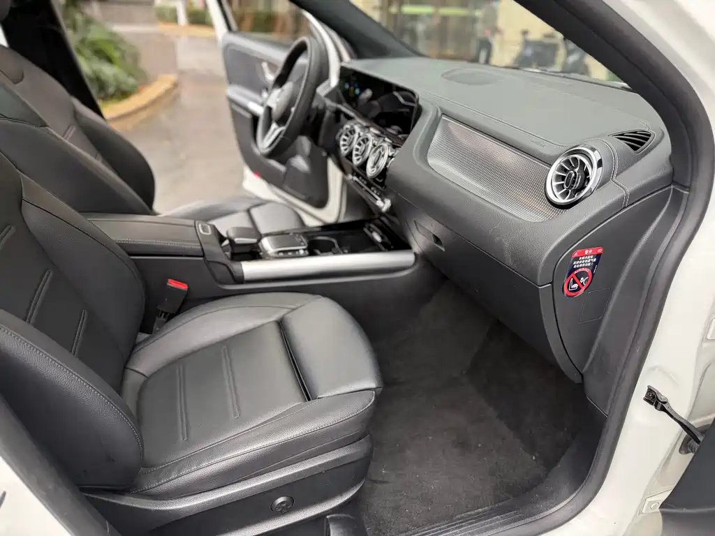 Mercedes-Benz GLA — миниатюра 7