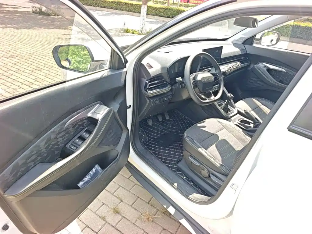 Baojun RS-3 — миниатюра 16