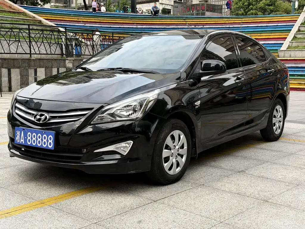 Hyundai Verna