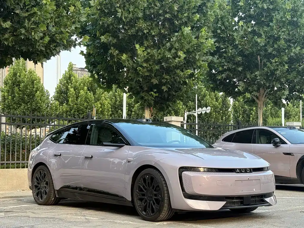 Ауди Ауди. Audi E5 Sportback — миниатюра 3