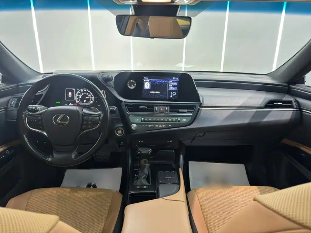 Lexus ES — миниатюра 13