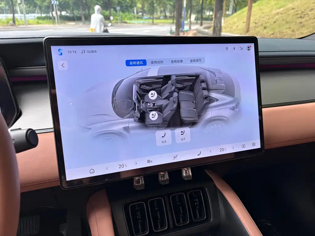 BYD L EV — миниатюра 16