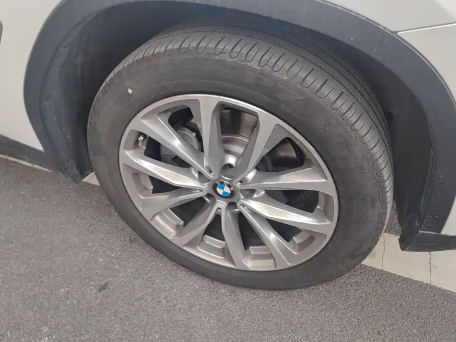 BMW X3 — миниатюра 6