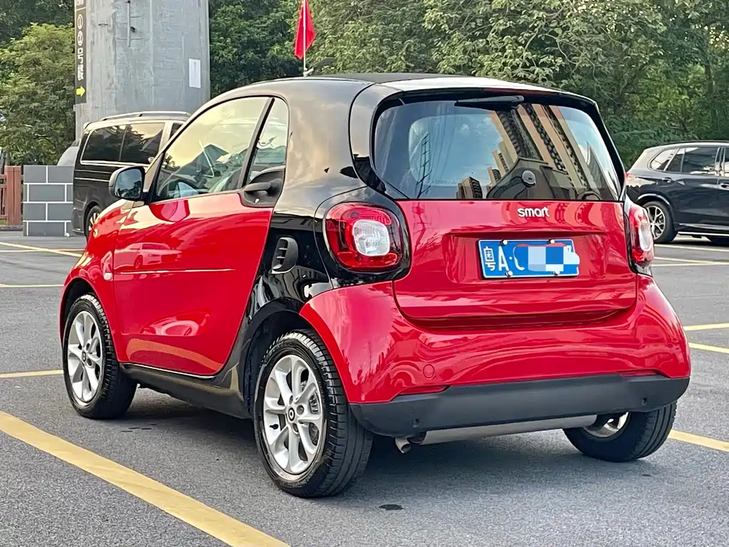 smart Smart Fortwo — миниатюра 6