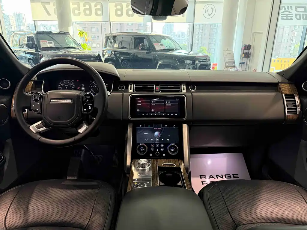 Land Rover Range Rover — миниатюра 19