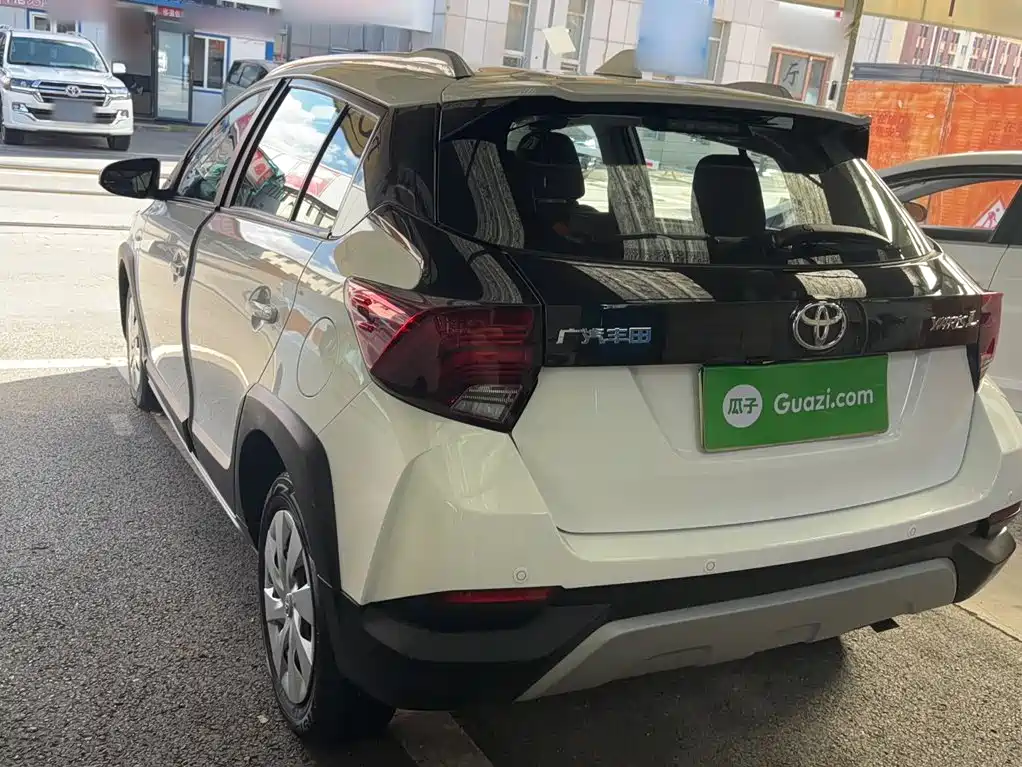 Toyota Yaris L — миниатюра 11