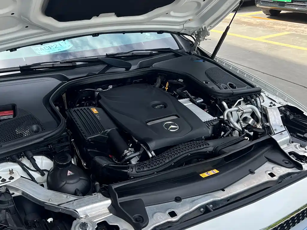 Mercedes-Benz E-Class (Import) — миниатюра 17