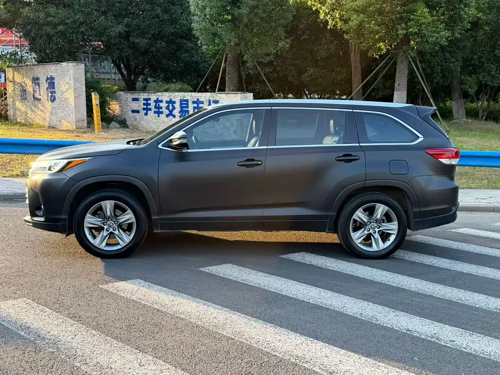 Toyota Highlander — миниатюра 3