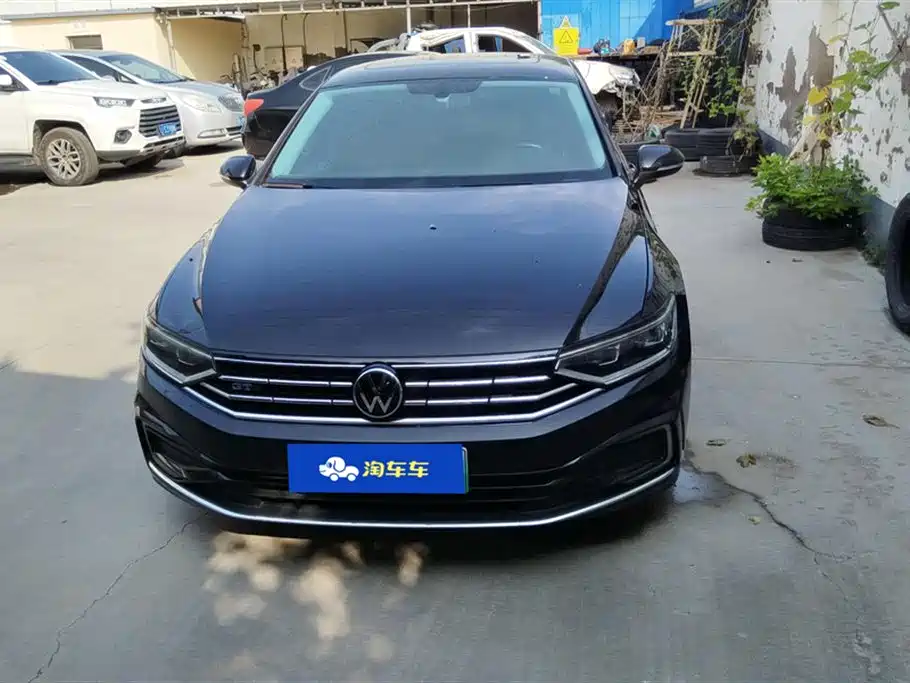 VOLKSWAGEN MAGOTAN GTE PLUG IN HYBRID