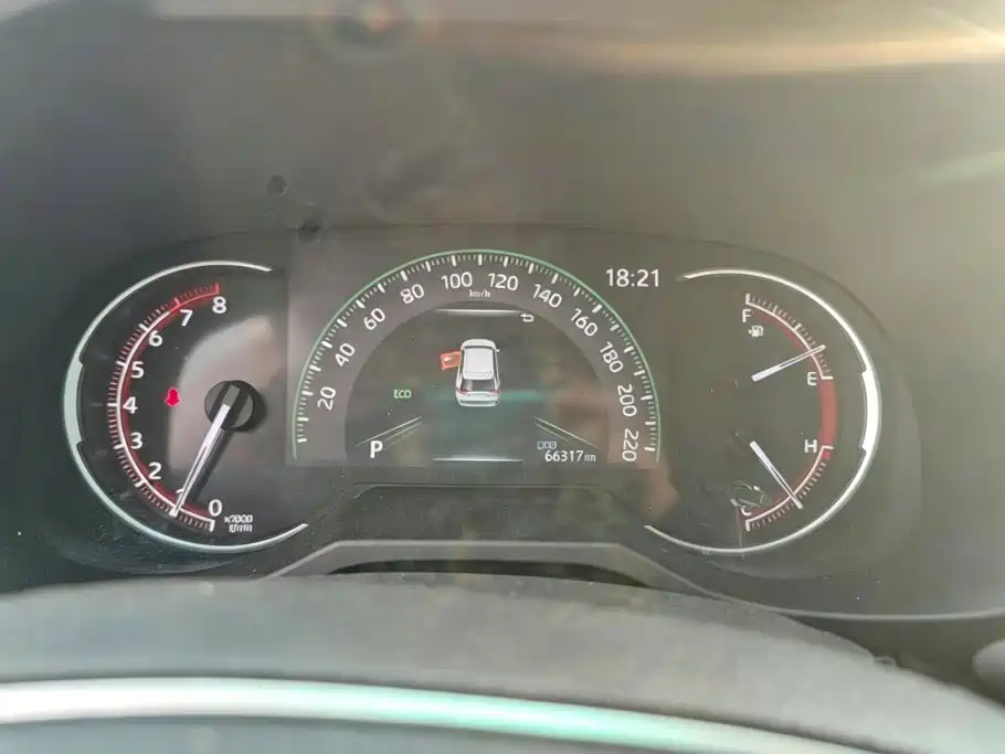 Toyota RAV4 — миниатюра 14