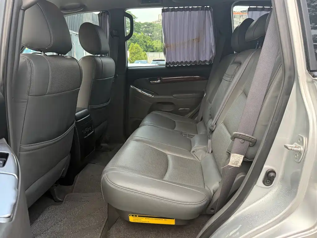 Toyota Prado (Import) — миниатюра 7