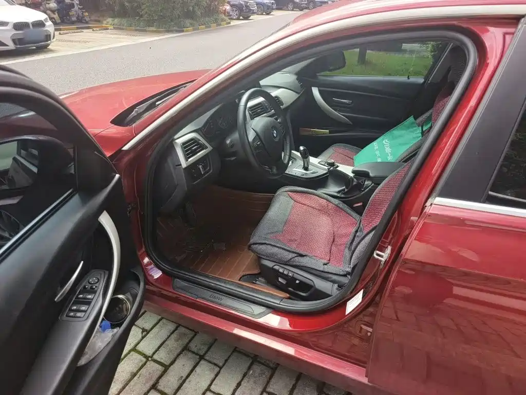 BMW 3 Series — миниатюра 14