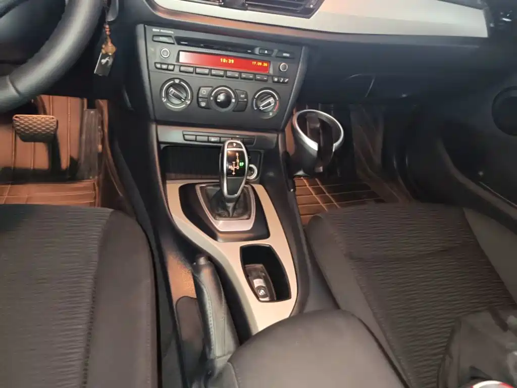 BMW X1 — миниатюра 14
