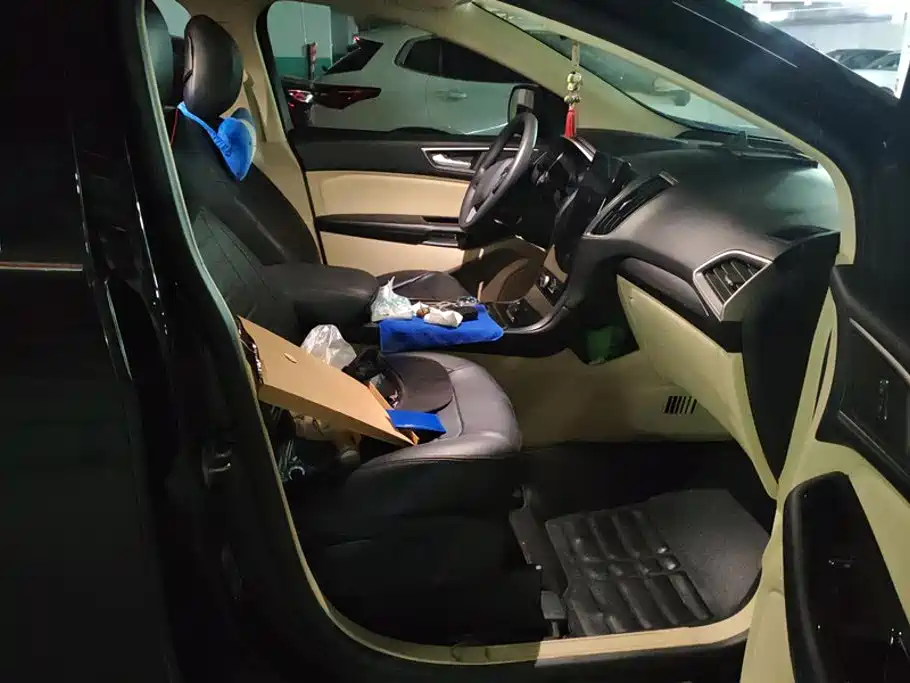 Ford Edge — миниатюра 8