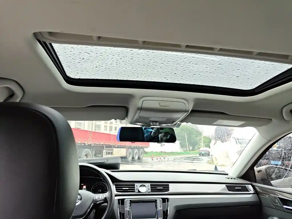 Volkswagen Passat — миниатюра 14