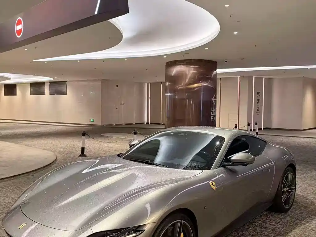 Ferrari Roma 2020 3.9T V8