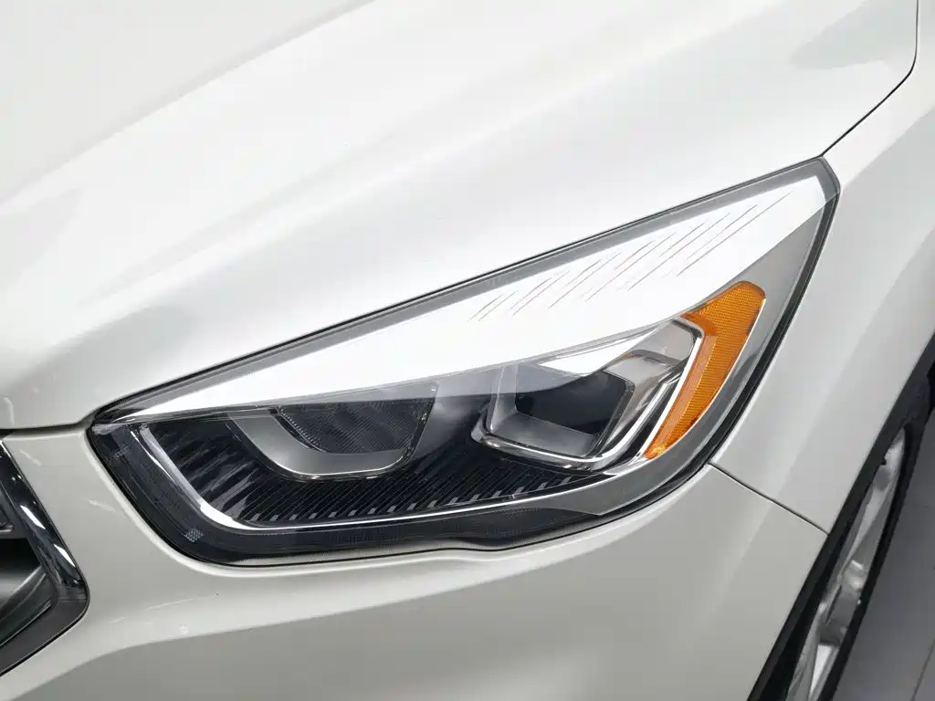 Ford Kuga — миниатюра 7