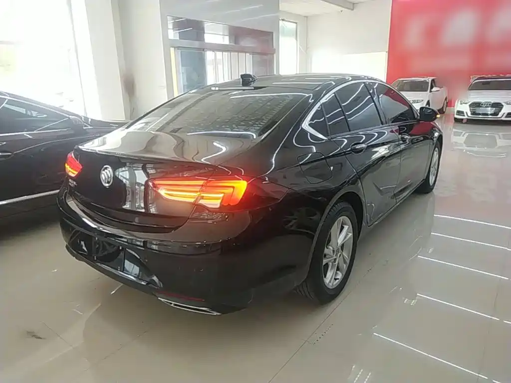 Buick Regal — миниатюра 7