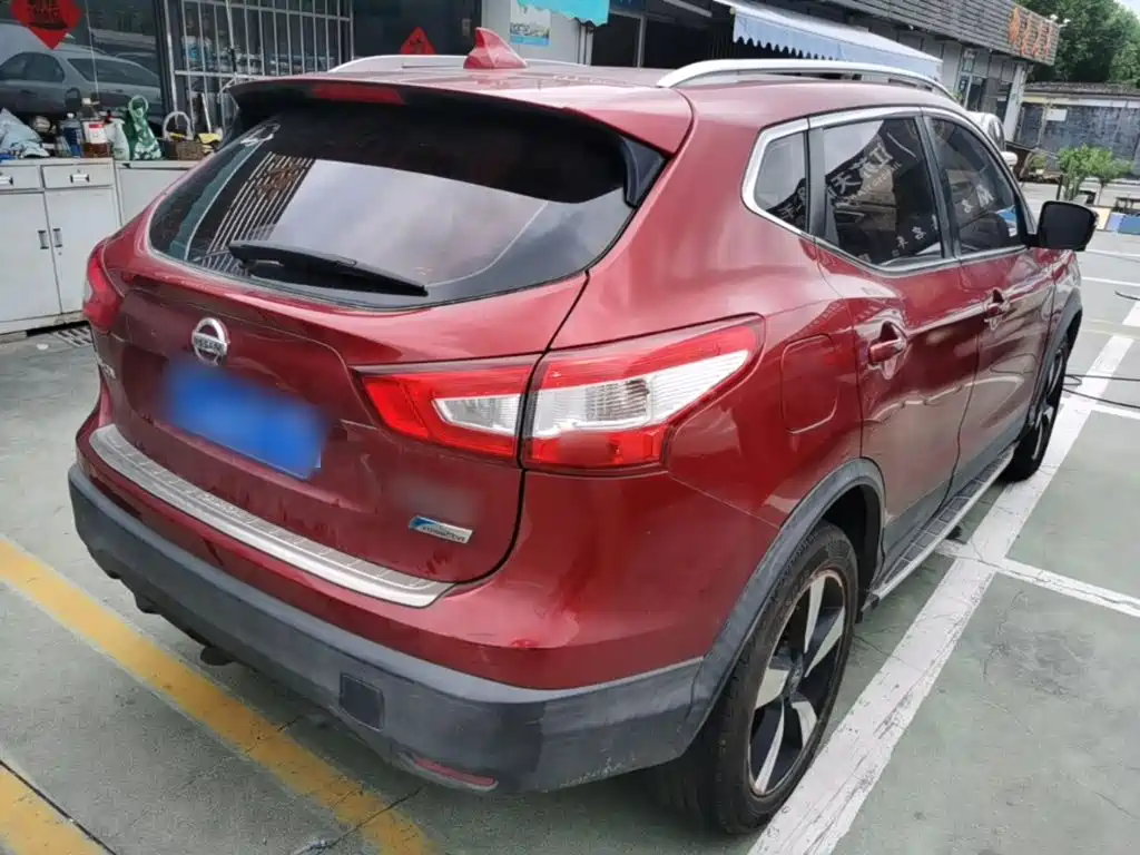 Nissan Qashqai — миниатюра 7